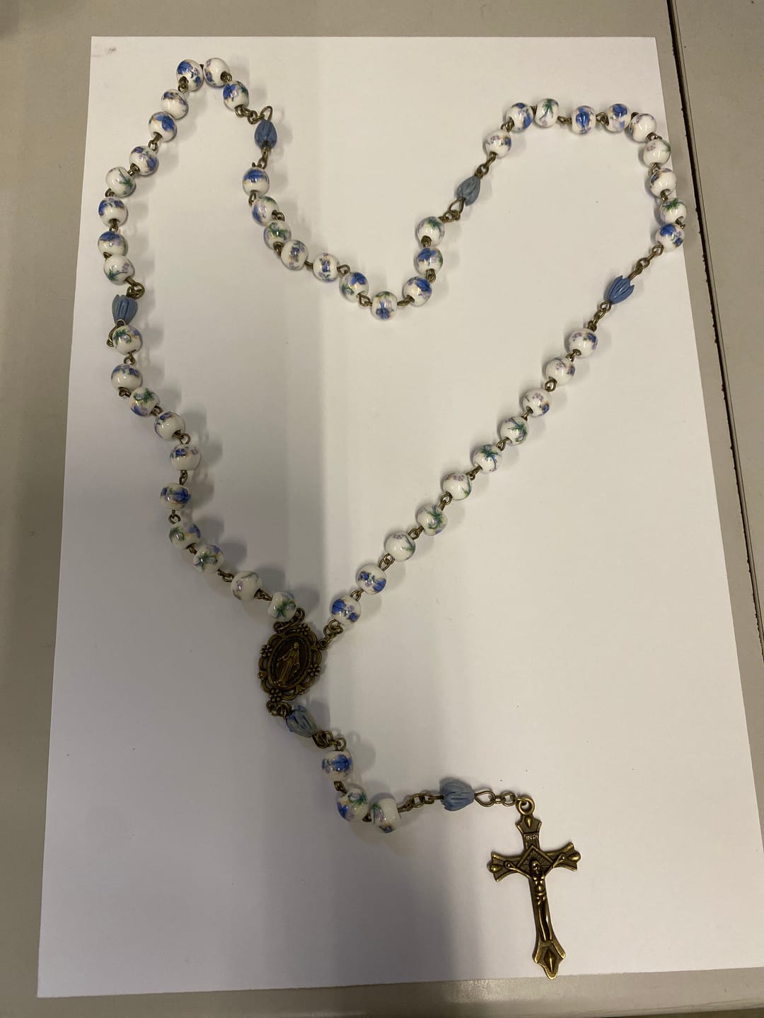 Customer photo review of FREE Today: Immaculate Heart of Mary & Crucifix of 8 mm Round Blue Floral Acrylic Alloy Chain Rosary