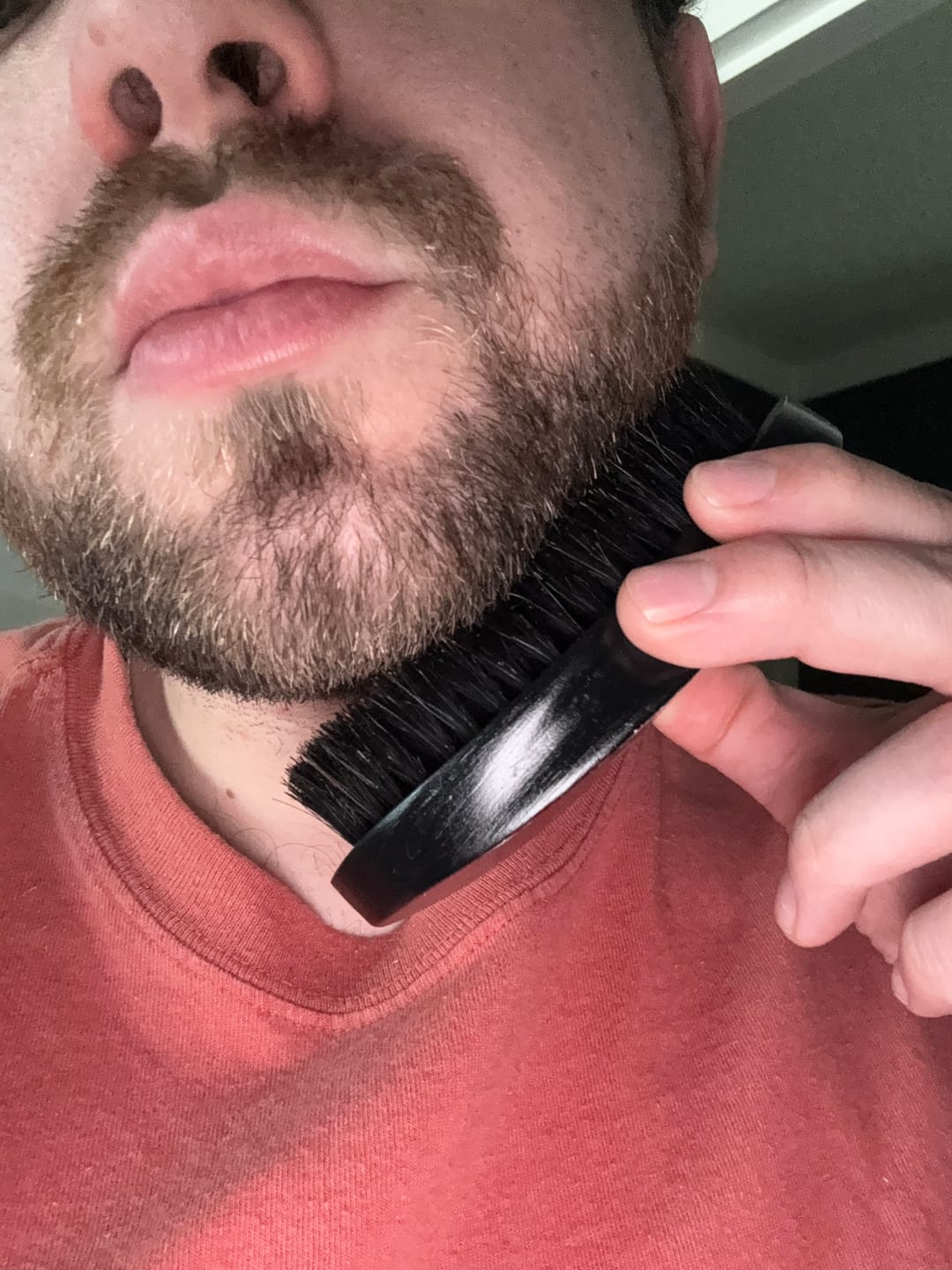 Customer photo review of Kühn Products Black Beard Brush | with built in curve and grip