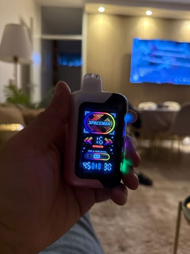 Customer photo review of SMOK Spaceman - SP40000 - 40000 Bouffées - 2% de nicotine - Puff Jetable / Vape Disposable