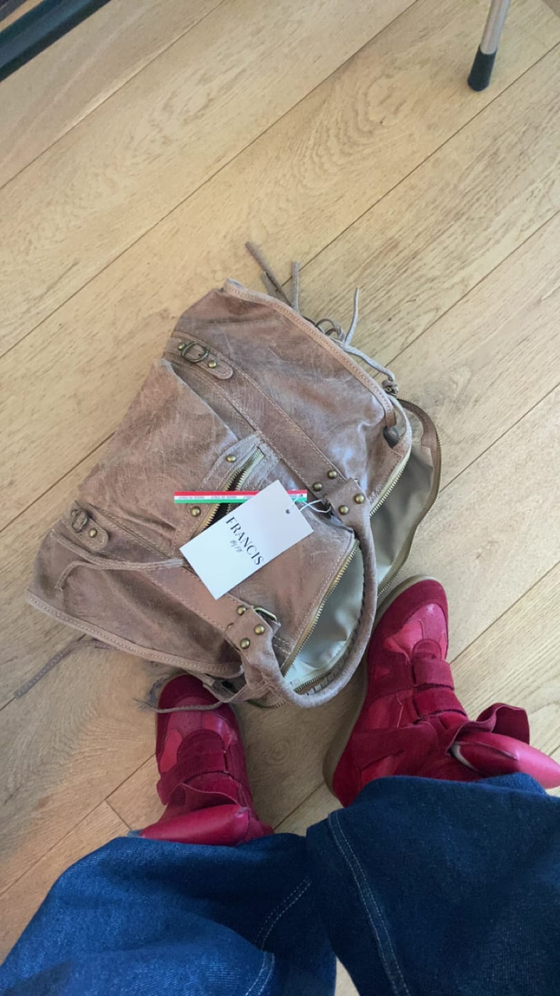 Customer photo review of It girl bag teddy brown