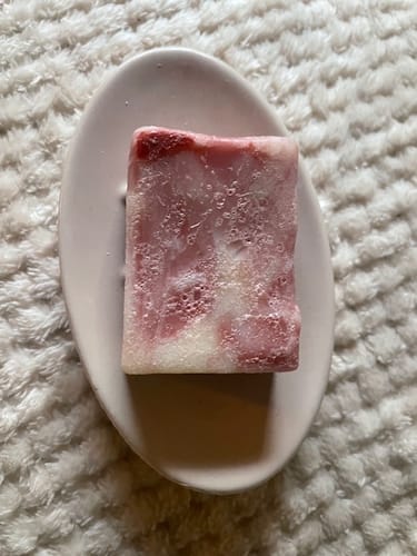 Customer photo review of 15% Ylang Ylang & Patchouli Haarseife (Beruhigend & Tiefenpflegend)