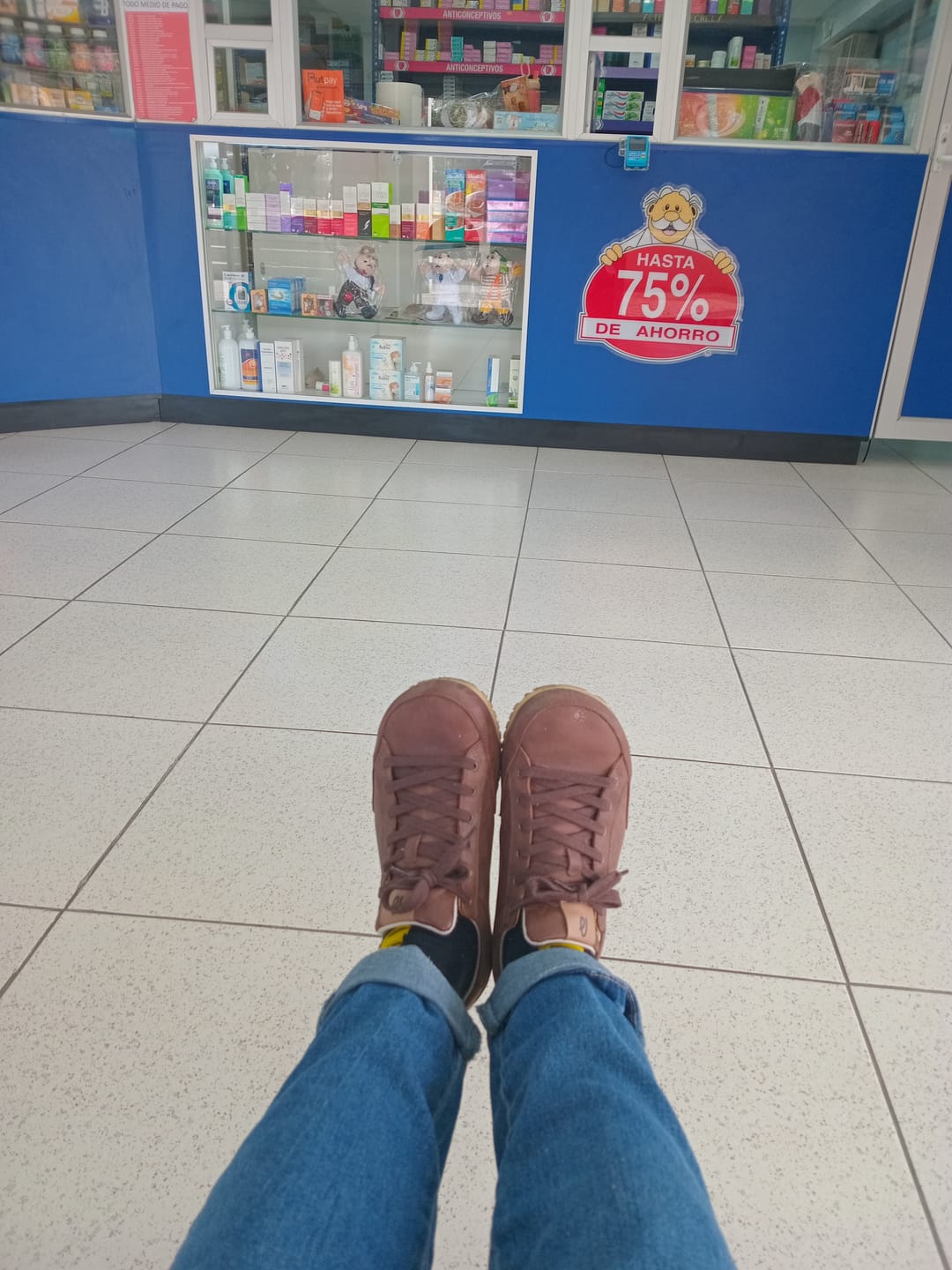 Customer photo review of Zapatilla A1. Café