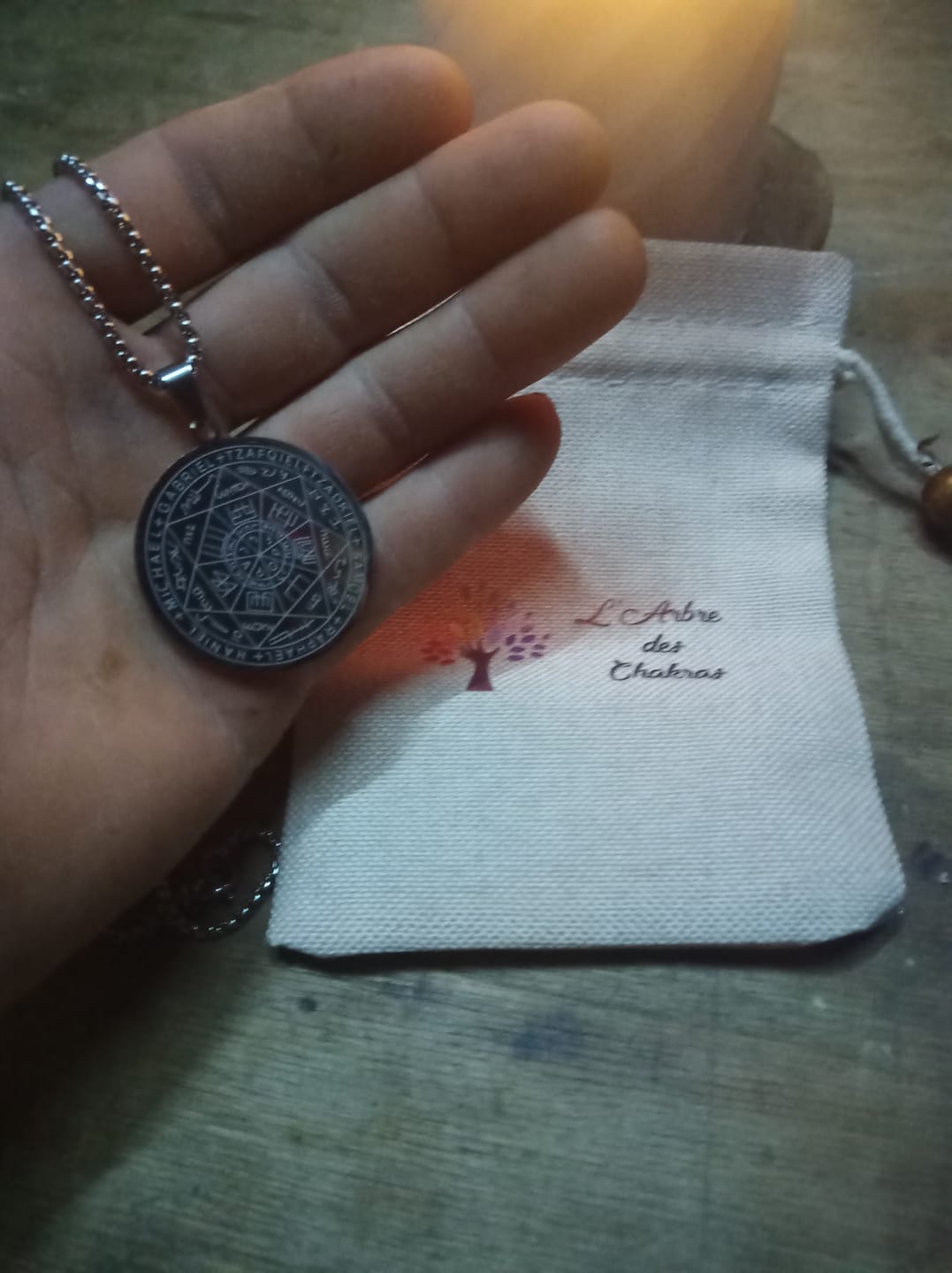 Customer photo review of Pendentif Sceau des 7 Archanges