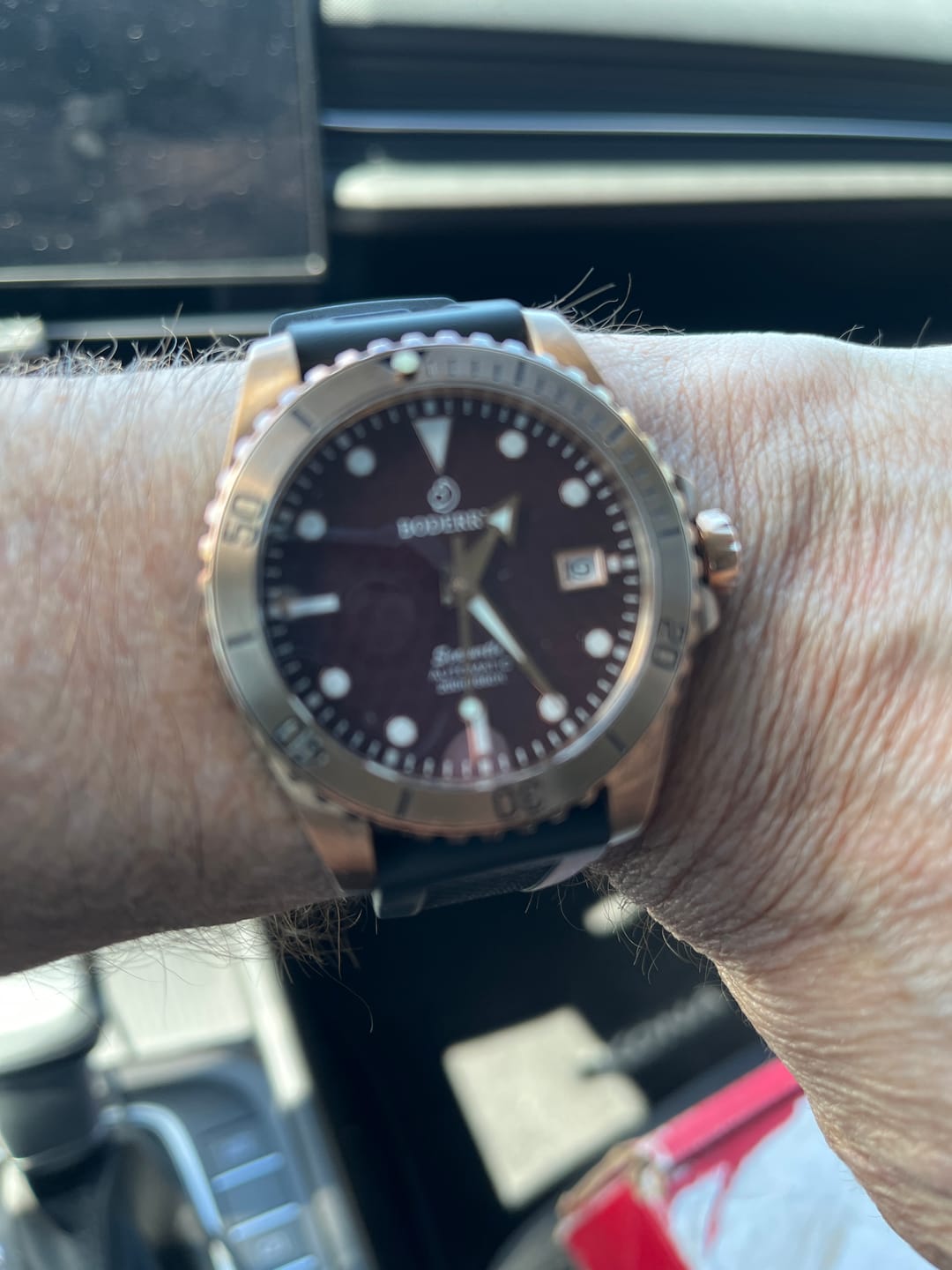 Customer photo review of SEATURTLE.OCEAN(BRONZE) - Automatic Bronze Diver Watch | Red/FKM Rubber