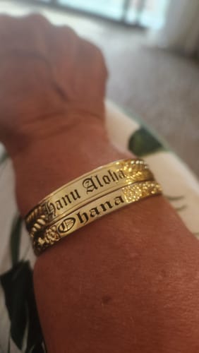 Customer photo review of 10mm Maile Heirloom CZ Half-Back Personalized Bangle