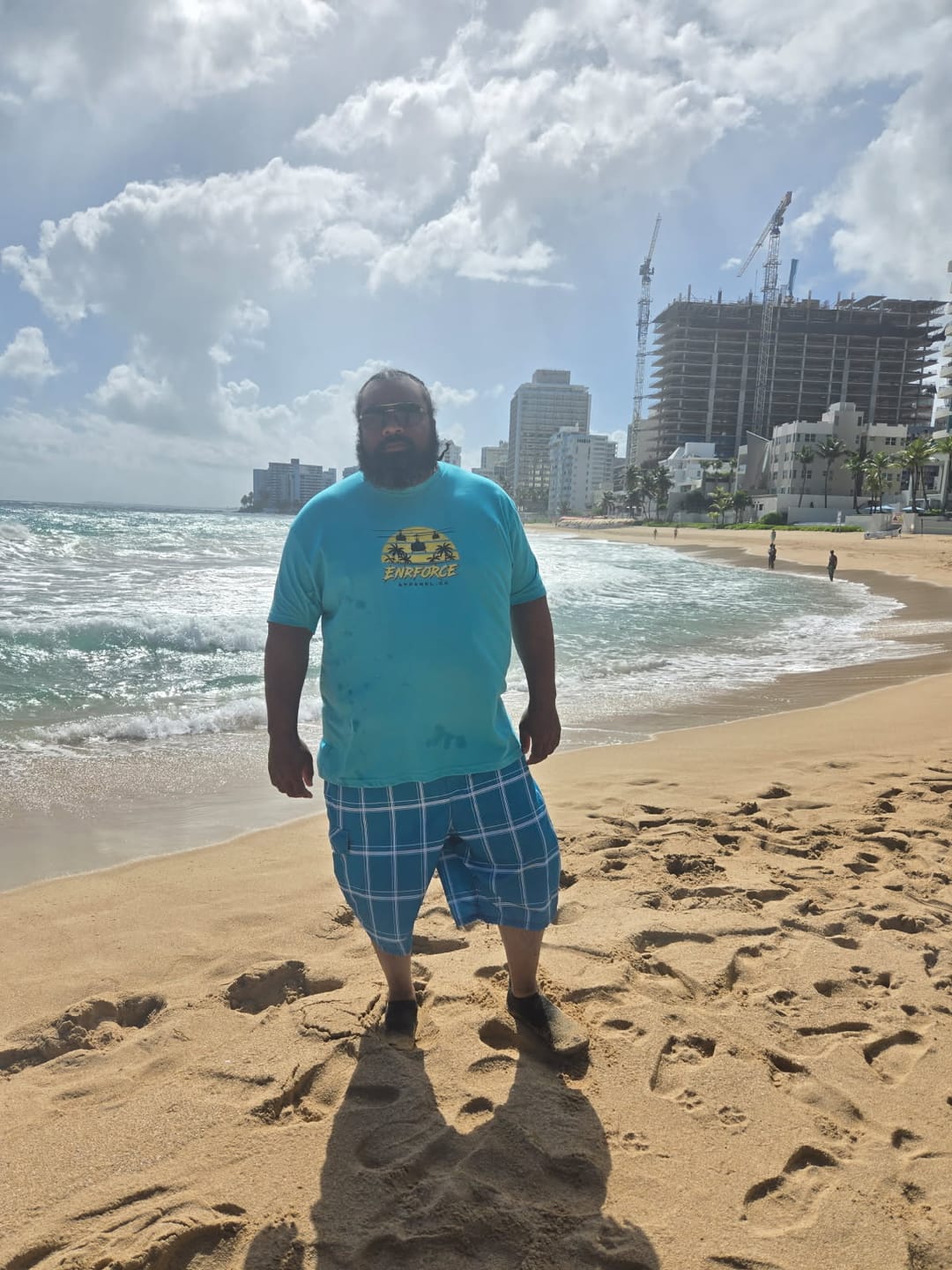 Customer photo review of Tropic Thunder Tee