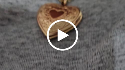 Customer video review of Collar Memory