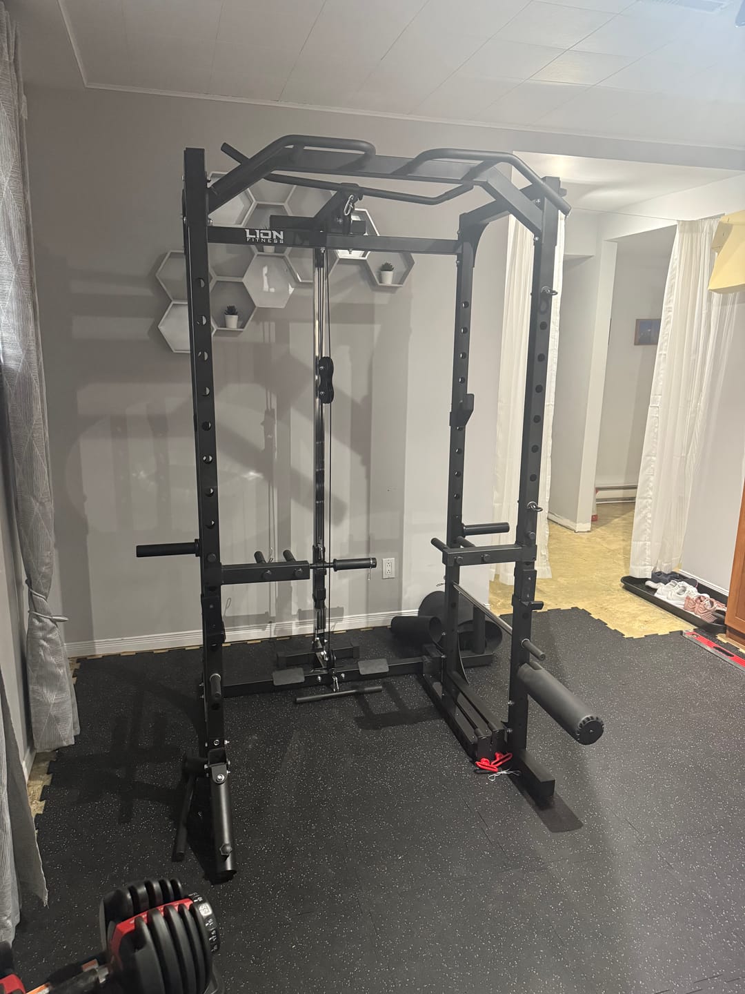 Customer photo review of Power rack Cage de musculation avec poulie haute et basse et accessoires