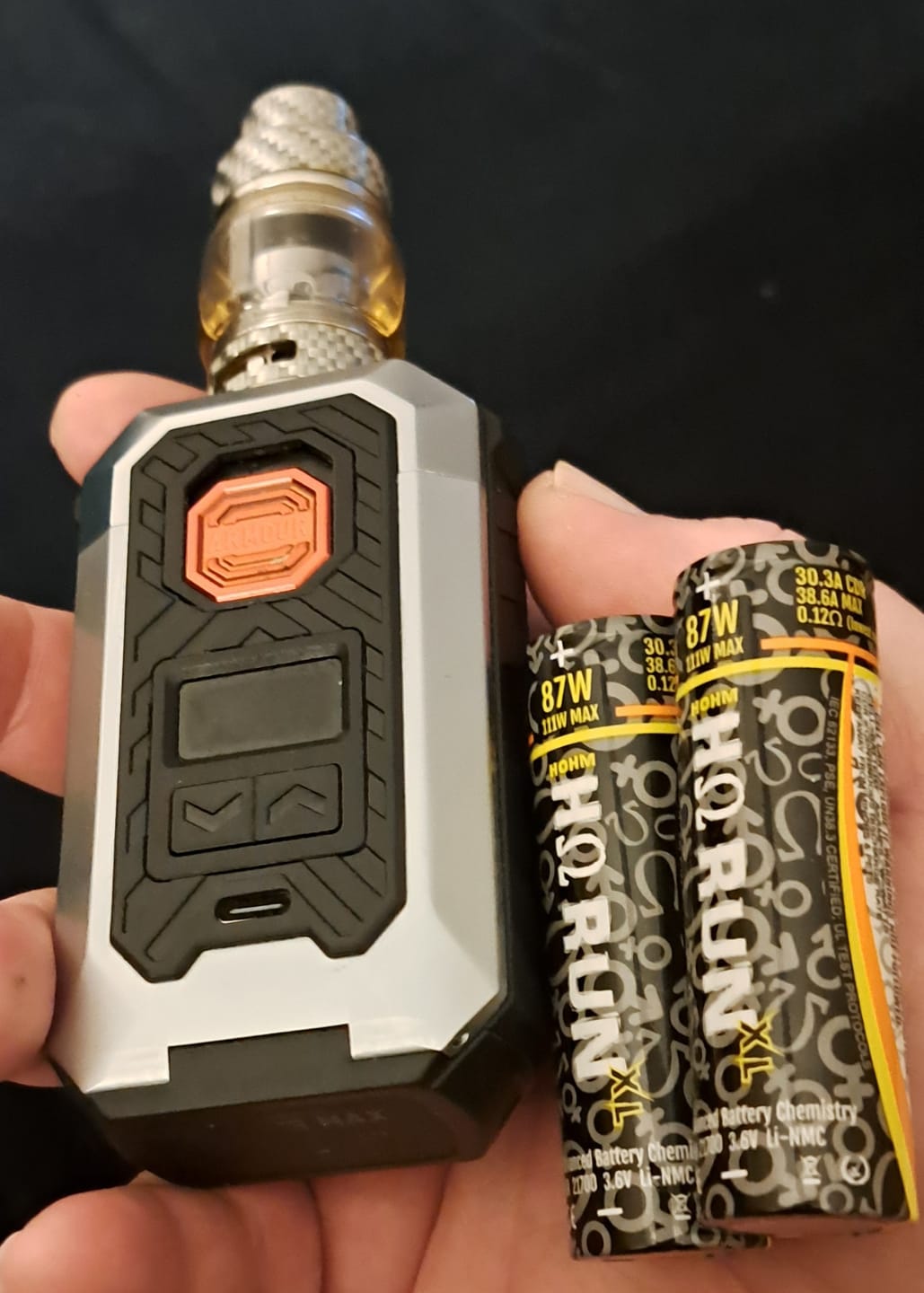 Customer photo review of Hohm Tech Run XL 21700 4007mAh 30.3A Battery