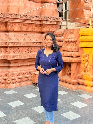 Customer photo review of Naida Navy Blue Rayon mukaish Long Kurta
