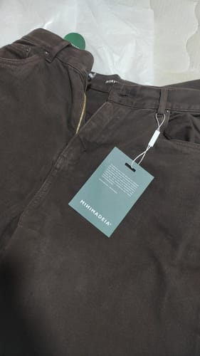 Pamela O. review of Calça Jeans Wide Leg Buriti Marrom Escuro image 1 out of 2