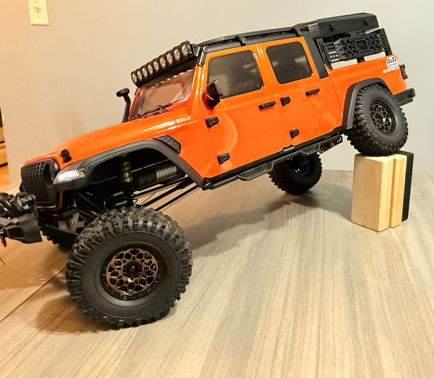 Customer photo review of 1/7 Scale 4WD Brushless RC Crawler MK-07