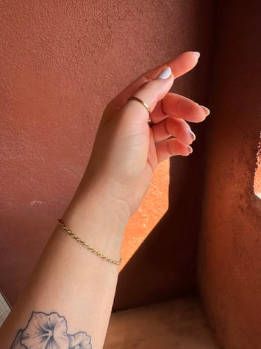 Customer photo review of Thin Rope Chain Bracelet