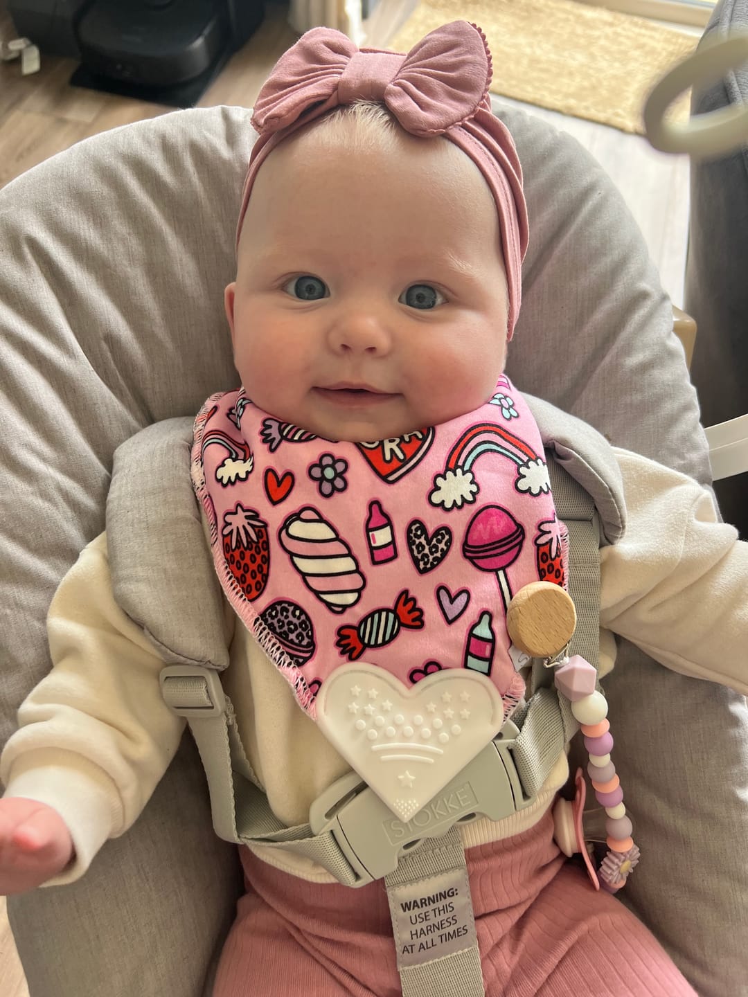 Customer photo review of Grá Teething Bib