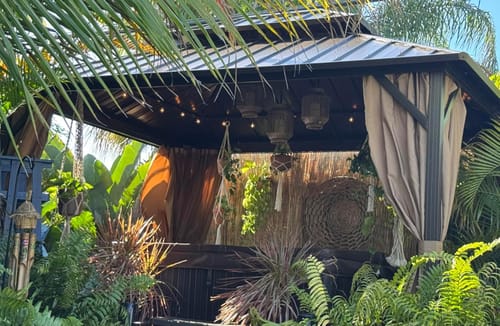 Customer photo review of Homrest 10' x 12' Hardtop Gazebo, Aluminum Frame Gazebos with Galvanized Steel Double Roof