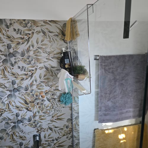 Customer photo review of Clear Acrylic Shower Shelf