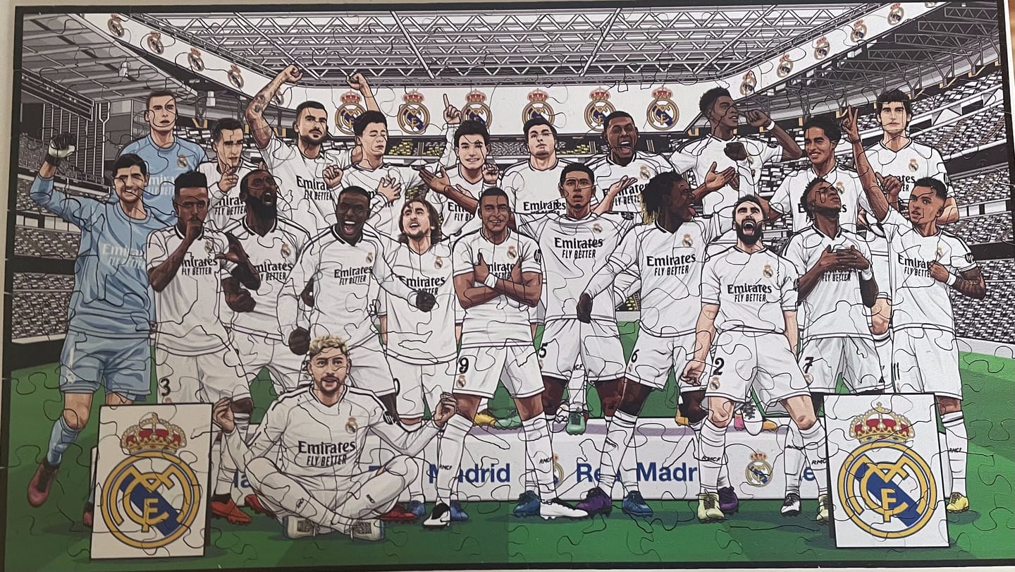 Customer photo review of Equipo Real Madrid CF® (2024/25) - Rompecabezas de Madera