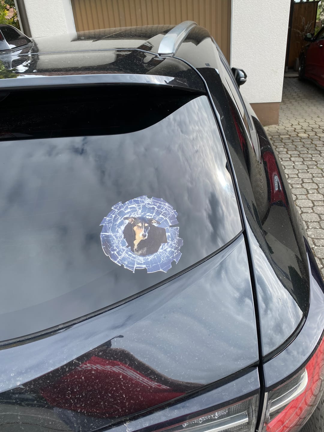 Customer photo review of Spähendes Foto Glas - Individueller Autoaufkleber