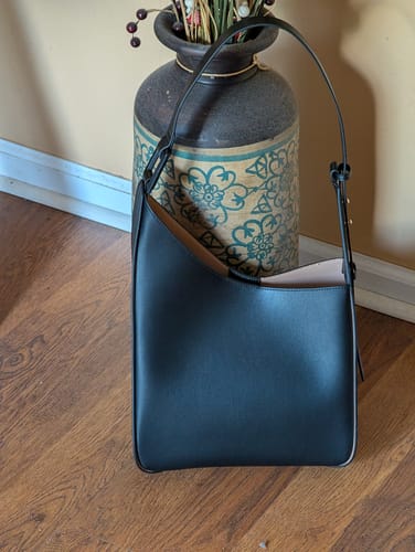 Customer photo review of Chara Black