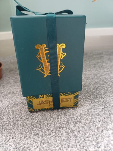 Customer photo review of Jasmin Est