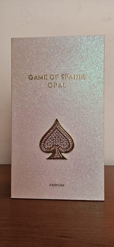 Reseña con foto de un cliente sobre Perfume Game Of Spades Opal 90ml Parfum