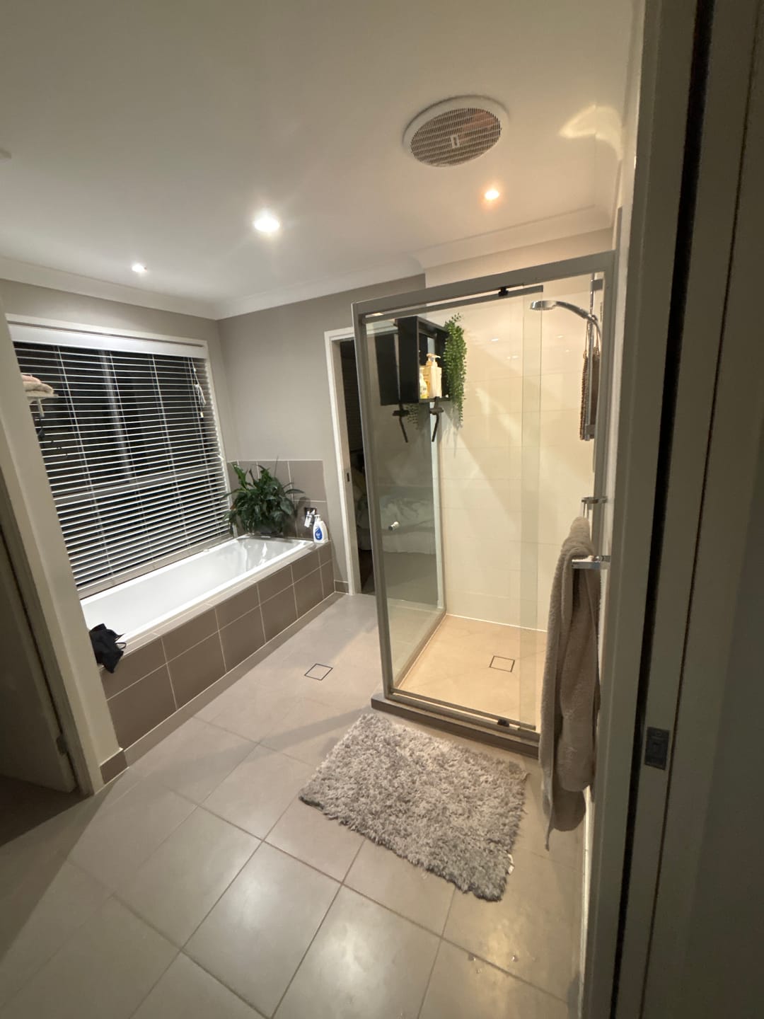 Customer photo review of Shower Shelf Caddy