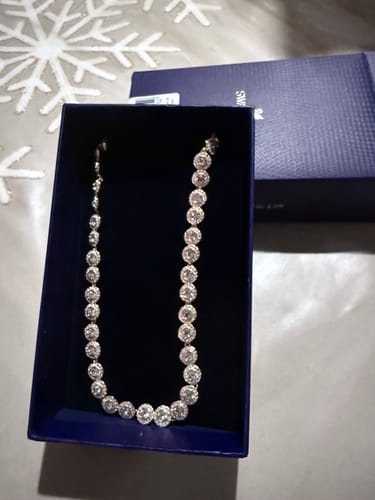 Customer photo review of COLLAR CRISTAL SWAROVSKI ANGELIC ORO ROSA + KIT DE REGALO