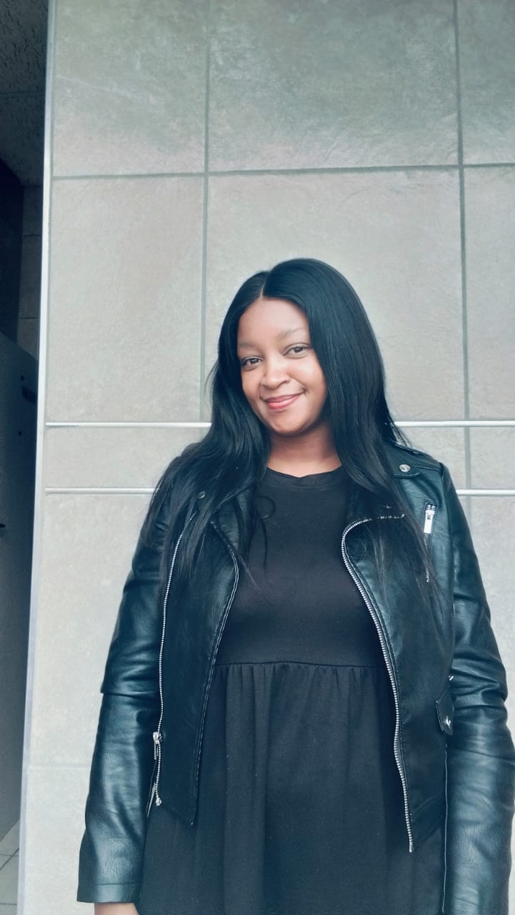 Customer photo review of JORDYN - Brazilian 4x4 Lace Wig