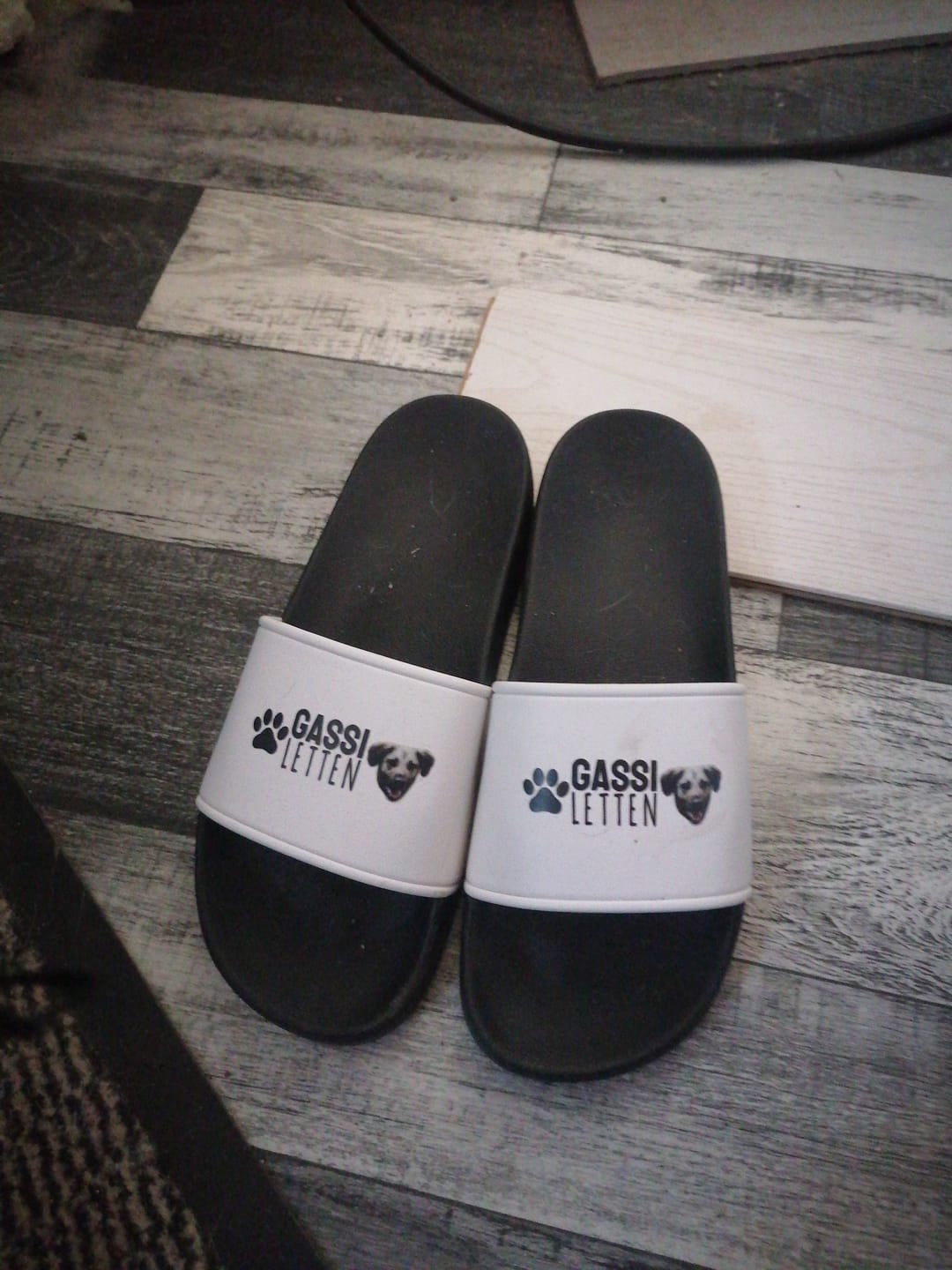 Customer photo review of Gassiletten - Individuelle Badelatschen