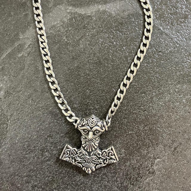Customer photo review of 925 Sterling Silver Odin's Mjolnir Pendant
