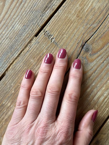 Daniela B. review of UV Gel: Royal Temptation image 1 out of 1