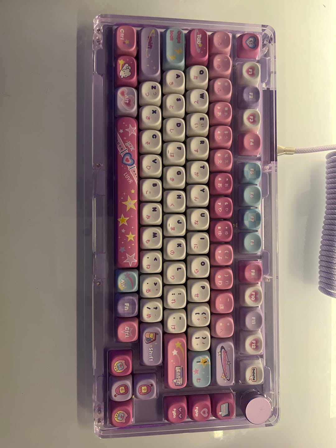 Customer photo review of KiiBOOM x Elyxirine Digital Dreams: Pastel Y2K Keycap Set