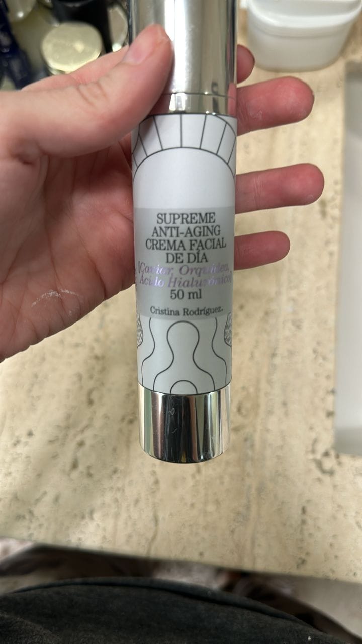 Customer photo review of Crema Facial de Día Supreme
