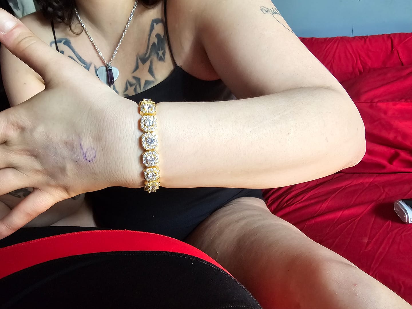 Customer photo review of 10mm Clustered Tennis Bracelet - Gold
