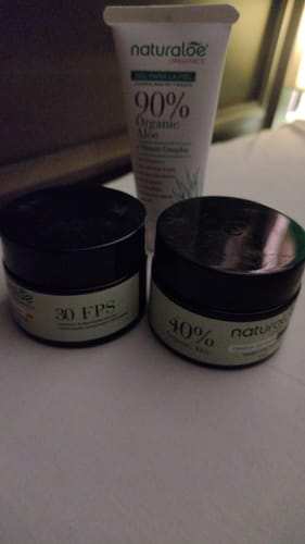 Customer photo review of Set Crema día antiage + Noche antiage + Gel Puro Aloe