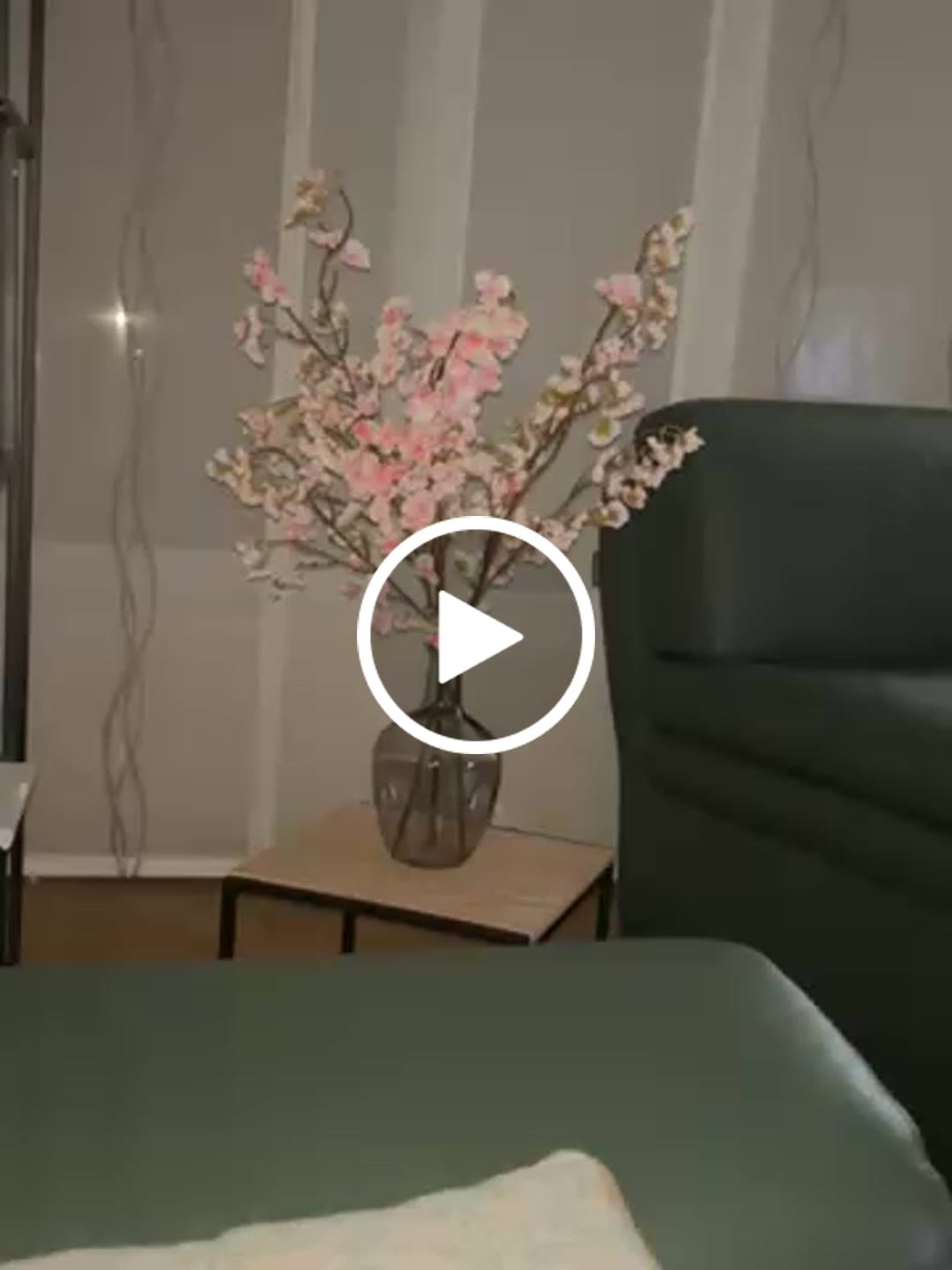 Customer video review of Fleur de Sakura - Rose (3 tiges)