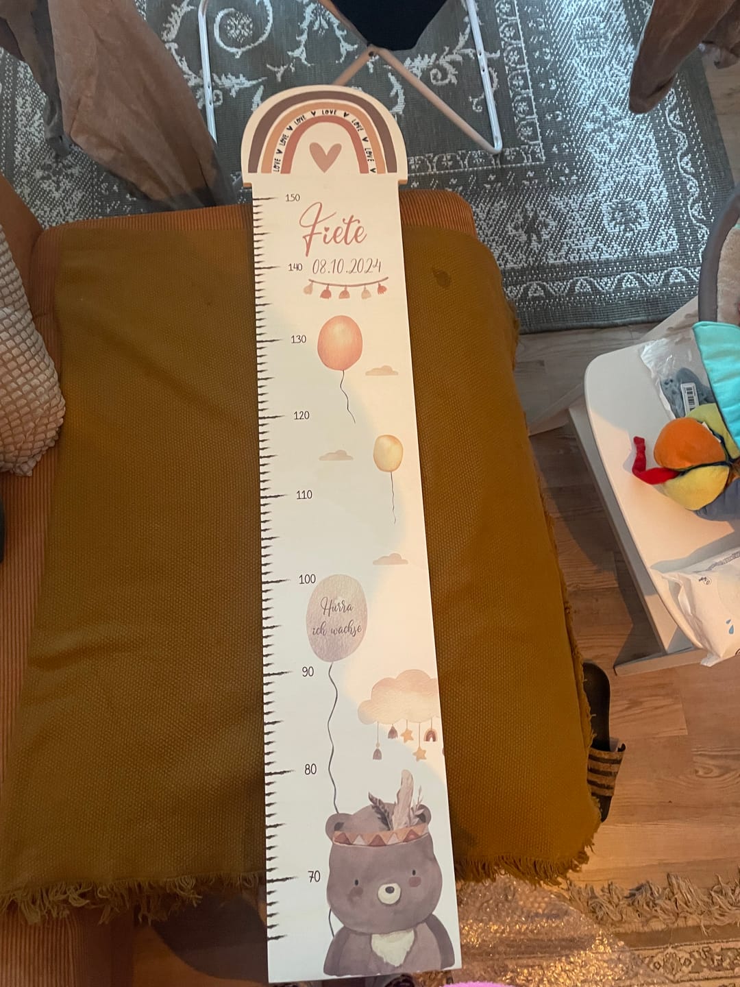 Customer photo review of Personalisierte Regenbogen Messlatte