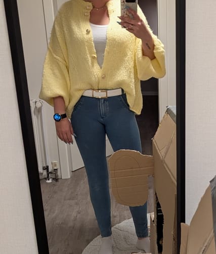 Customer photo review of Oversized Cardigan Short "CozyGlam"