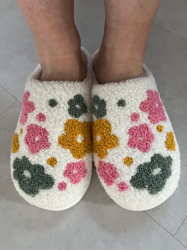 Customer photo review of Livia Flower Slippers
