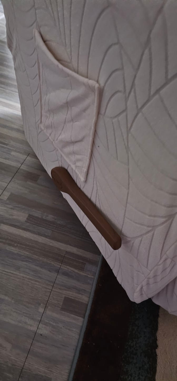 Customer photo review of Jacquard Large Leaf Split Recliner Chair Cover 4/6/8 Pieces