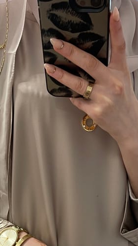 Customer photo review of Gold End Almond Nails - Press On Nails