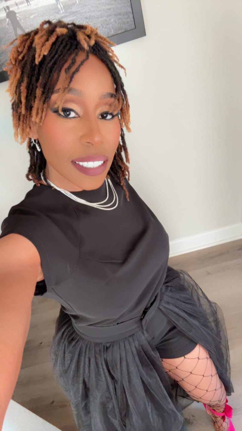 Customer photo review of 3-Piece Open-Back Top, High-Waisted Shorts and Tulle Skirt Co-Ord Set in Black