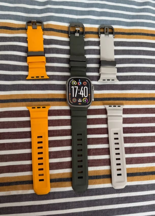 Customer photo review of Sport Soft Silicone and Titanium Buckle Strap for Apple Watch