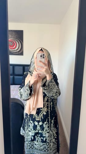 Customer photo review of Rang-e-Noor Vol 3 Eid Collection 2025 SR-07 (Black)