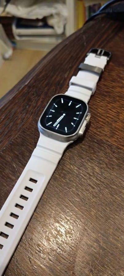 Customer photo review of Sport Soft Silicone and Titanium Buckle Strap for Apple Watch