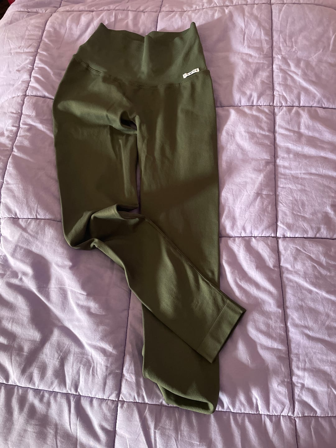 Customer photo review of Leggings Push Up All-Up Coal Green
