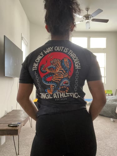 Customer photo review of Ain't Dead Yet BJJ - Short Sleeve Rashguard Brazilian Jiu Jitsu