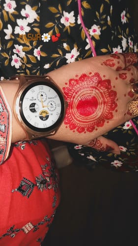 Customer photo review of Isabella Smartwatch