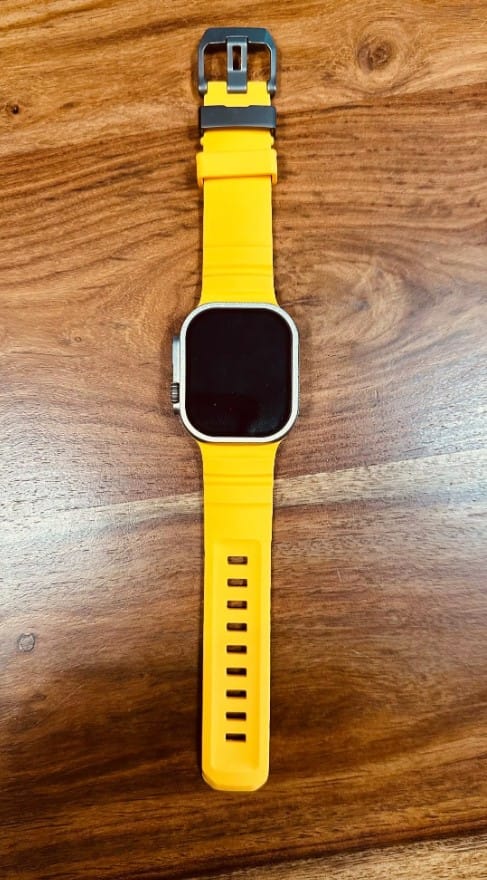 Customer photo review of Sport Soft Silicone and Titanium Buckle Strap for Apple Watch