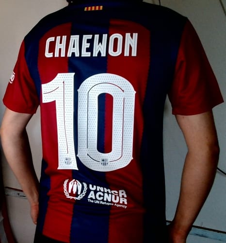 Customer photo review of Le Sserafim Barcelona Jersey